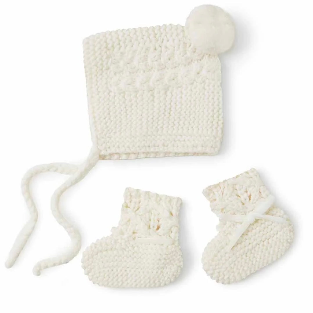 Snuggle Hunny / Bonnet and Booties - Ivory Merino Wool