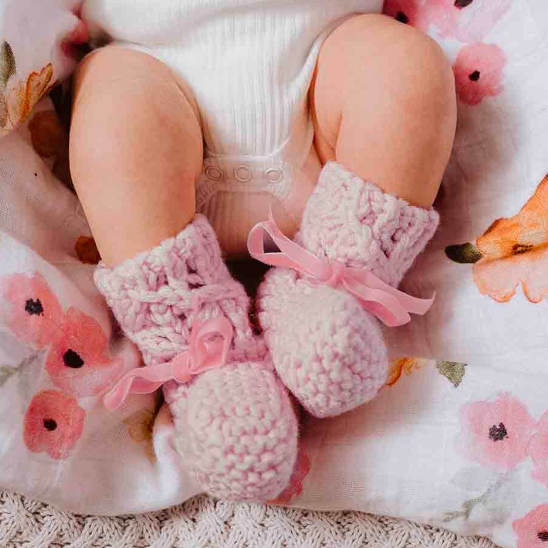 Snuggle Hunny / Bonnet and Booties - Pink Merino Wool